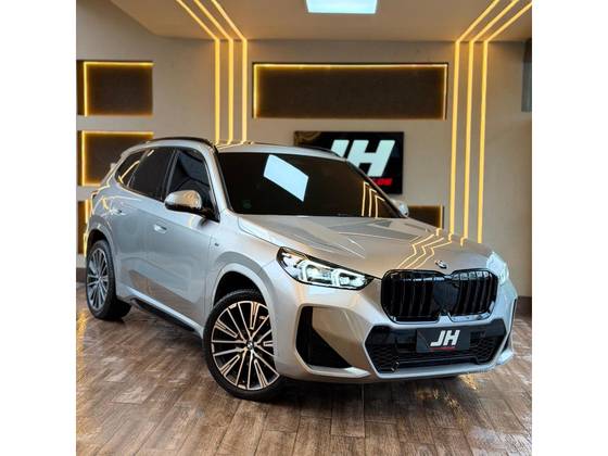 BMW X1 2.0 16V TURBO GASOLINA SDRIVE20I M SPORT STEPTRONIC BMW X1 2.0 16V TURBO GASOLINA SDRIVE20I M SPORT STEPTRONIC